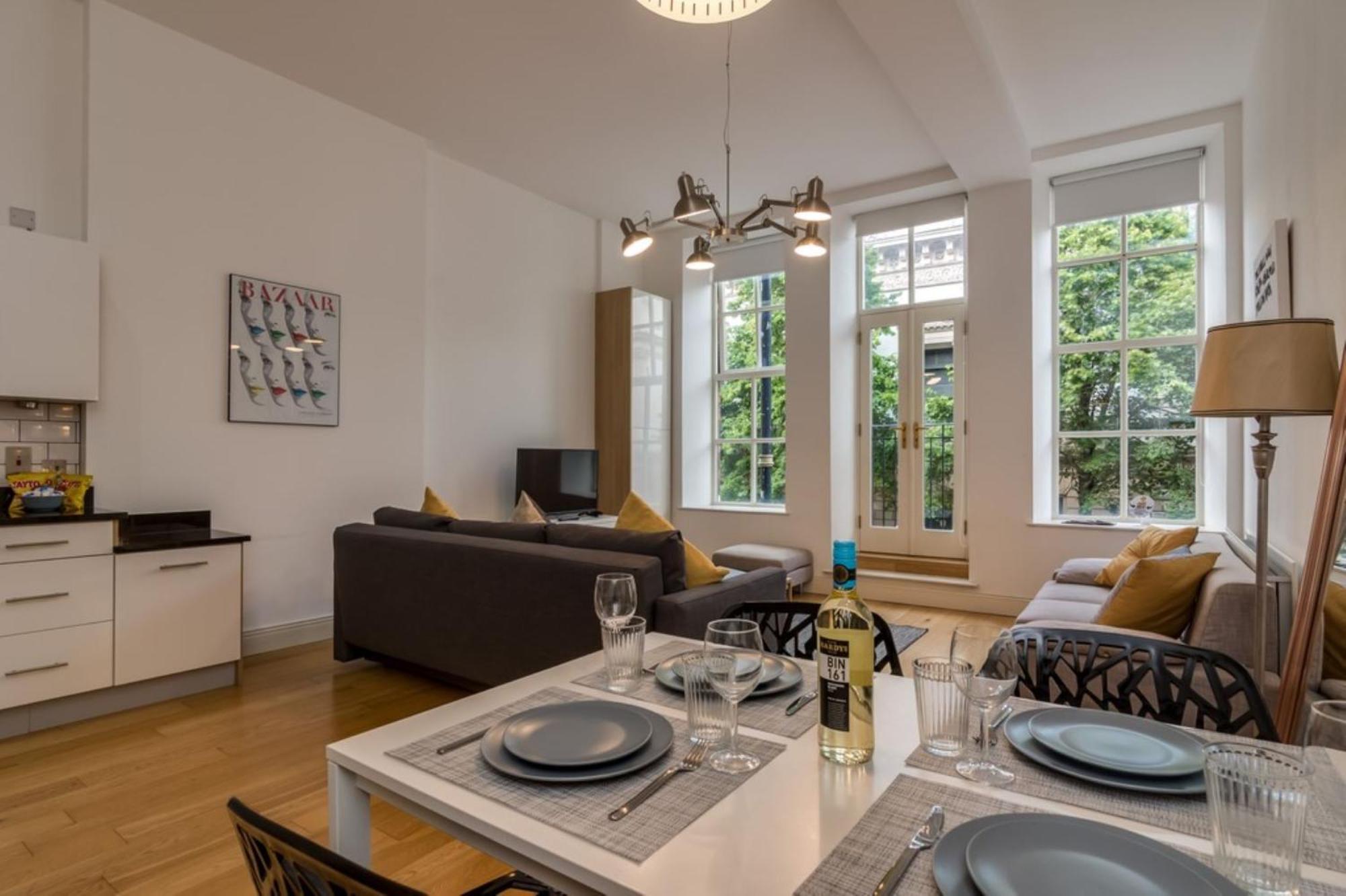 Fitzrovia Mansion Apartments In Belfast'S Cathedral Quarter Exterior foto